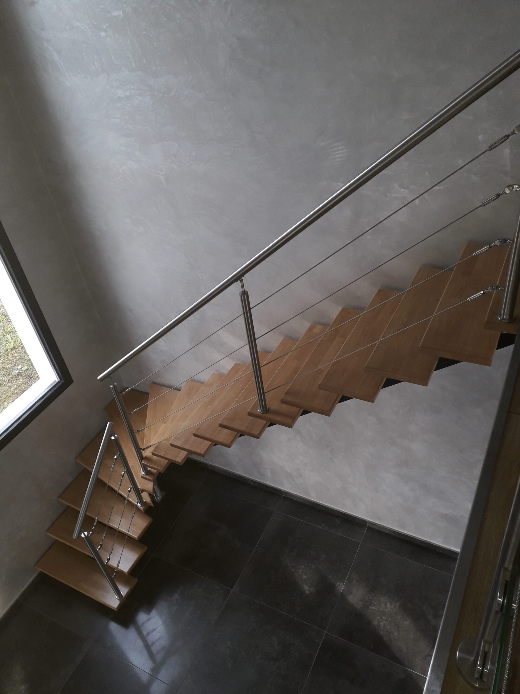 personeni escaliers escalier moderne bois metal limon central4 28